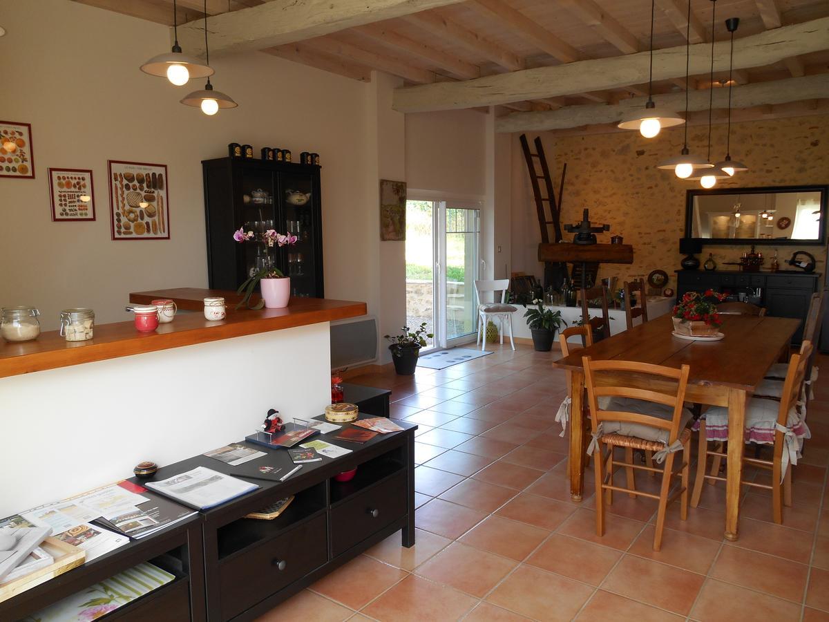 Le Pressoir B&B Aydie Экстерьер фото