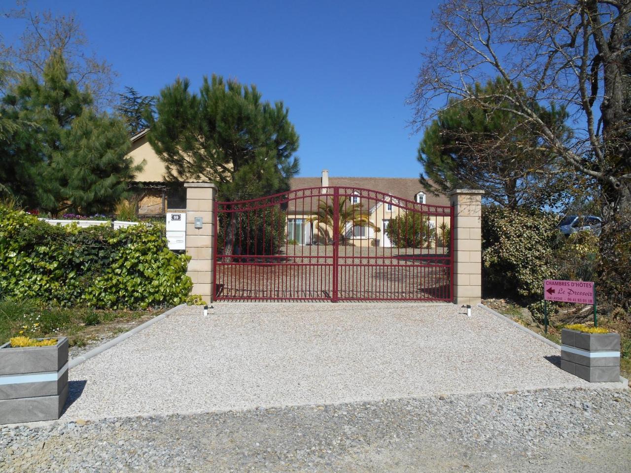 Le Pressoir B&B Aydie Экстерьер фото